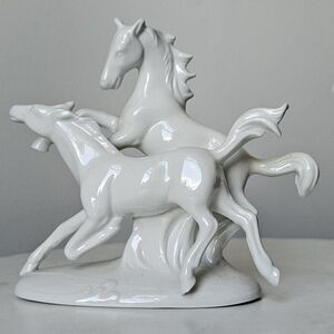 GDR German Democratic Republic White Porcelin Horse Figurine